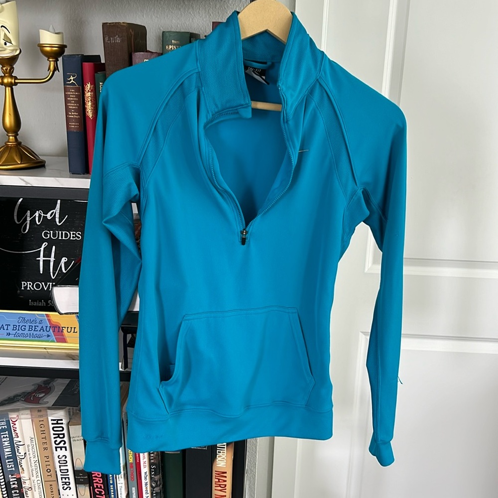 Nike dri fit pullover - S